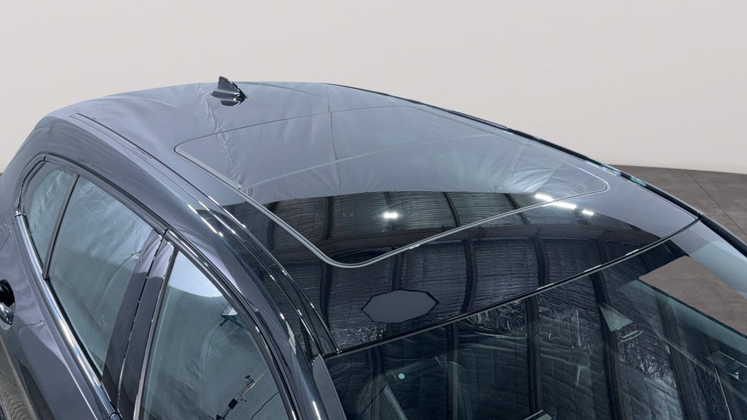 2019 BMW 1 18i M Sport, Automatic, 45275 km, Roof/Sunroof View