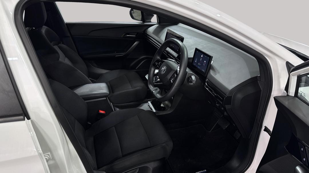 2023 MG Mg4 Excite 51, Automatic, 16388 km, Right Side Front Door Cabin View