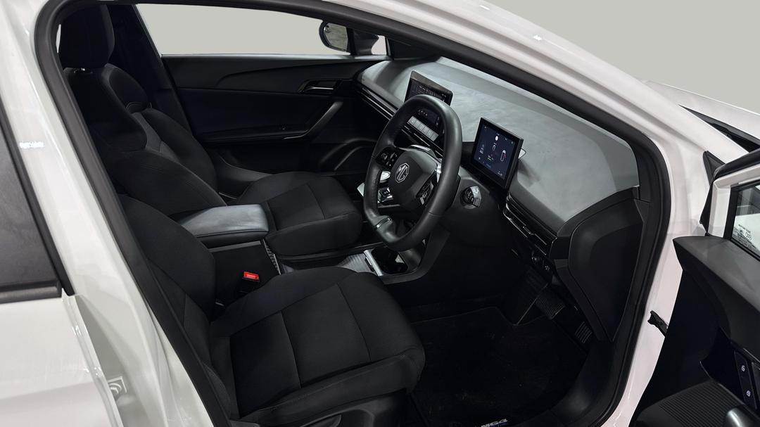 2023 MG Mg4 Excite 51, Automatic, 16388 km, Right Side Front Door Cabin View