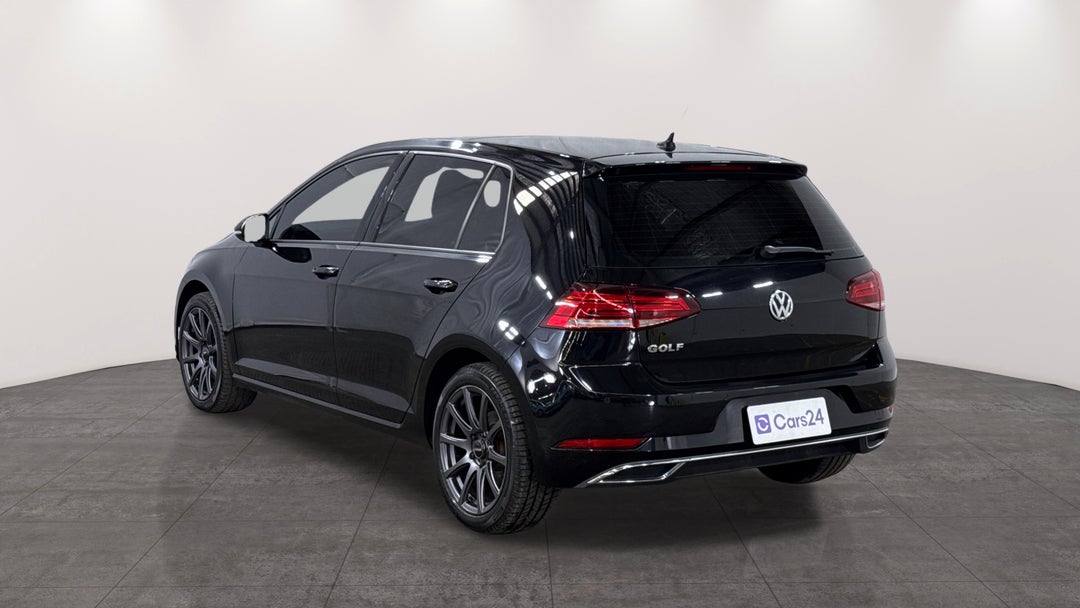 2018 Volkswagen Golf 110 Tsi Highline, Automatic, 85919 km, Left Back Diagonal (45- Degree) View