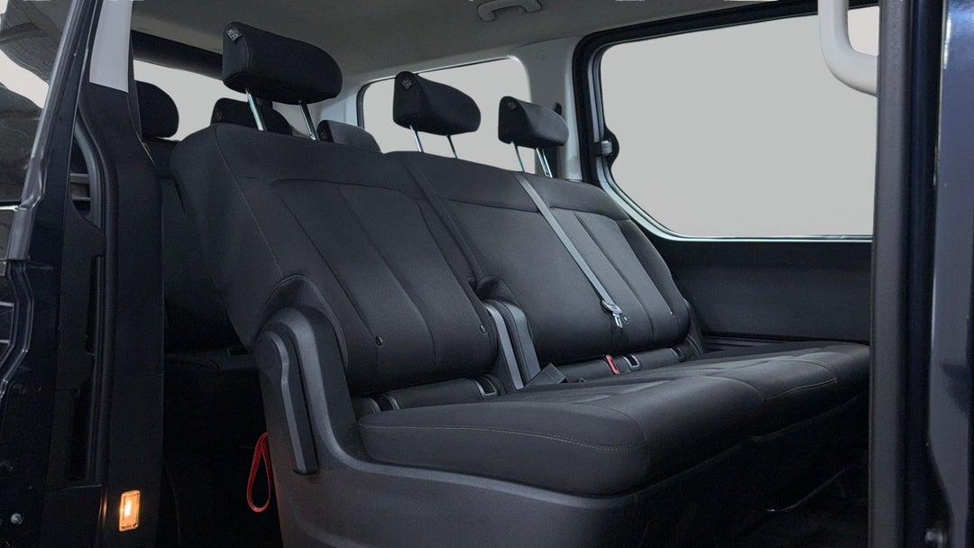 2021 Hyundai Staria Staria, Automatic, 88061 km, Right Side Rear Door Cabin View