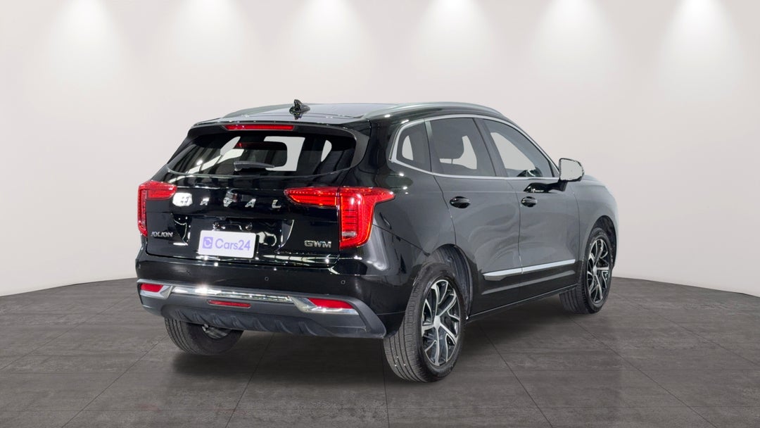 Right Back Diagonal (45- Degree) View