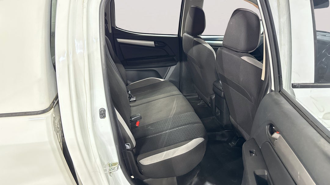 2019 Holden Colorado Ls (4x2), Automatic, 155773 km, Right Side Rear Door Cabin View