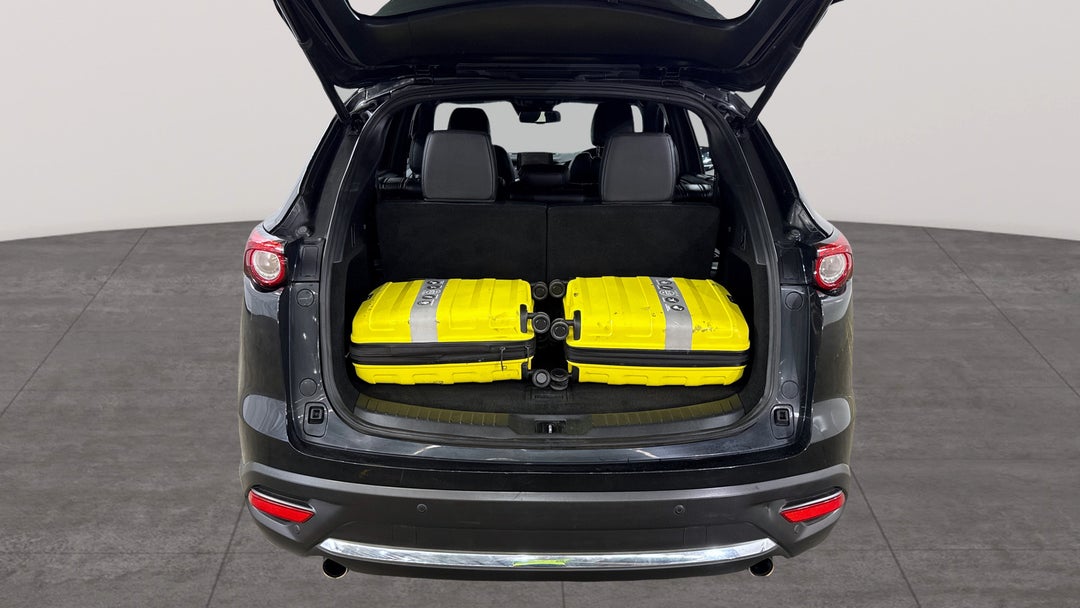 2016 Mazda CX-9 Azami (AWD), Automatic, 151981 km, Boot Inside View with Luggage