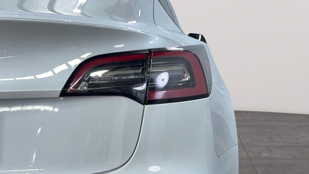 2021 Tesla Model 3 Standard Range Plus Rwd, Automatic, 48226 km, Badge (Boot Right Side)