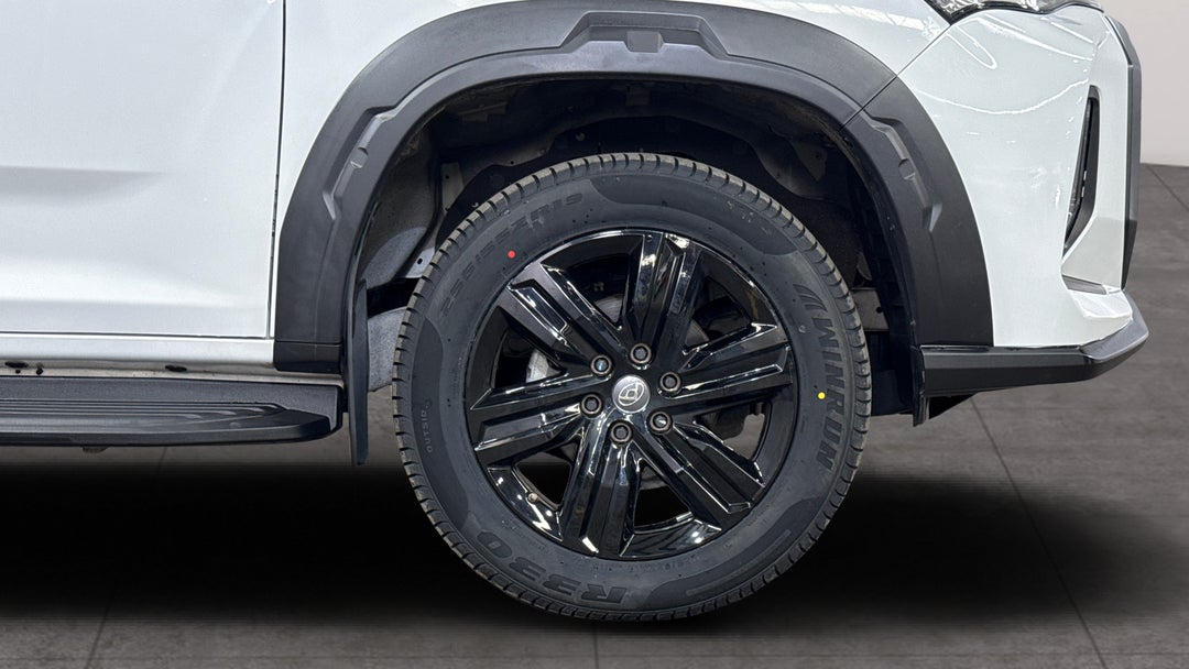 2023 LDV T60 Max Luxe (4x4), Automatic, 19206 km, Right Front Wheel