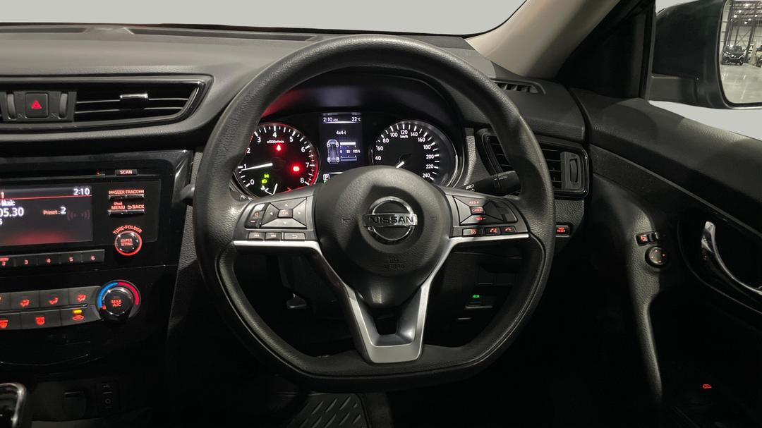 2017 Nissan X-trail St (4x4), Automatic, 132364 km, Steering Wheel Close-up