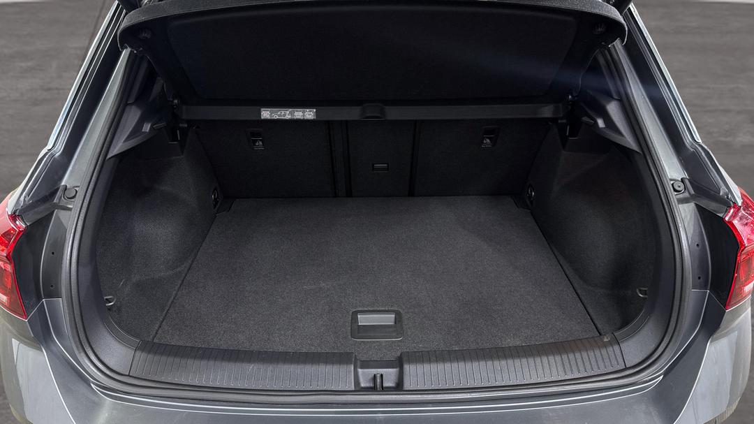 2021 Volkswagen T-roc 140tsi Sport, Automatic, 118322 km, Boot Inside View
