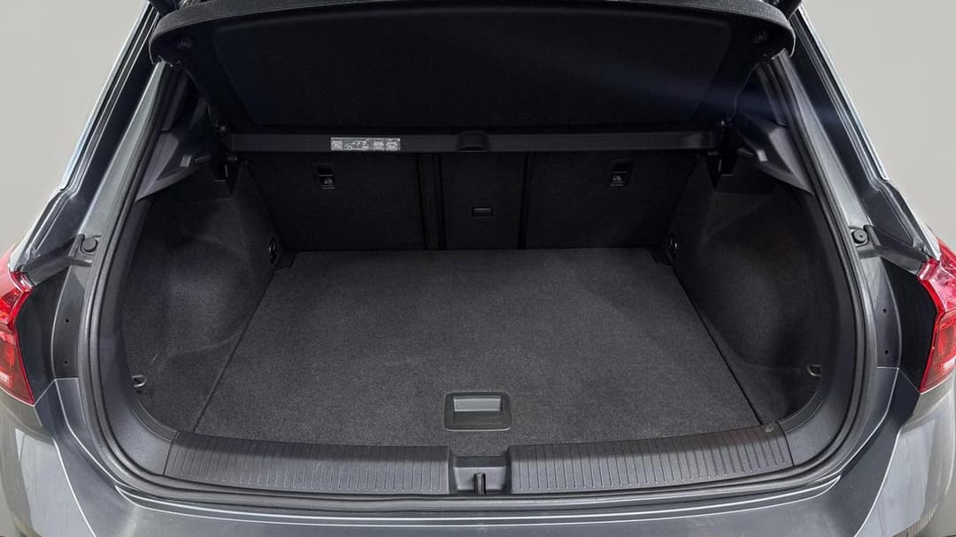 2021 Volkswagen T-roc 140tsi Sport, Automatic, 118322 km, Boot Inside View