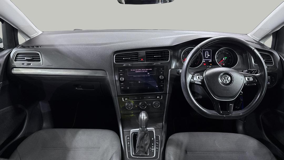 2018 Volkswagen Golf 110 Tsi Comfortline, Automatic, 53586 km, Dashboard View