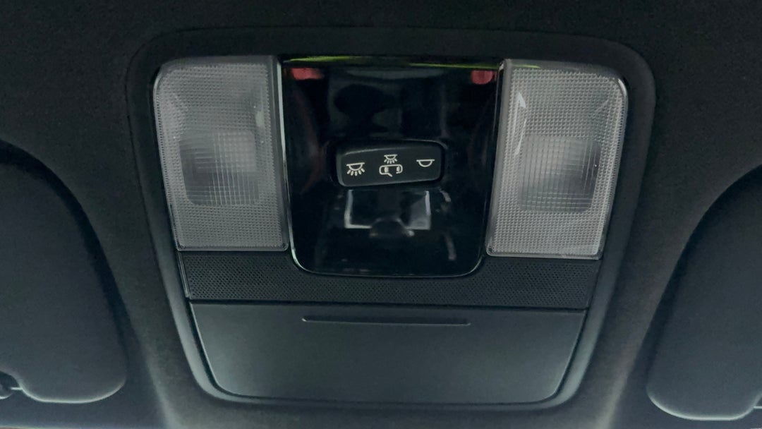 On-Roof Controls/Sunglass holder