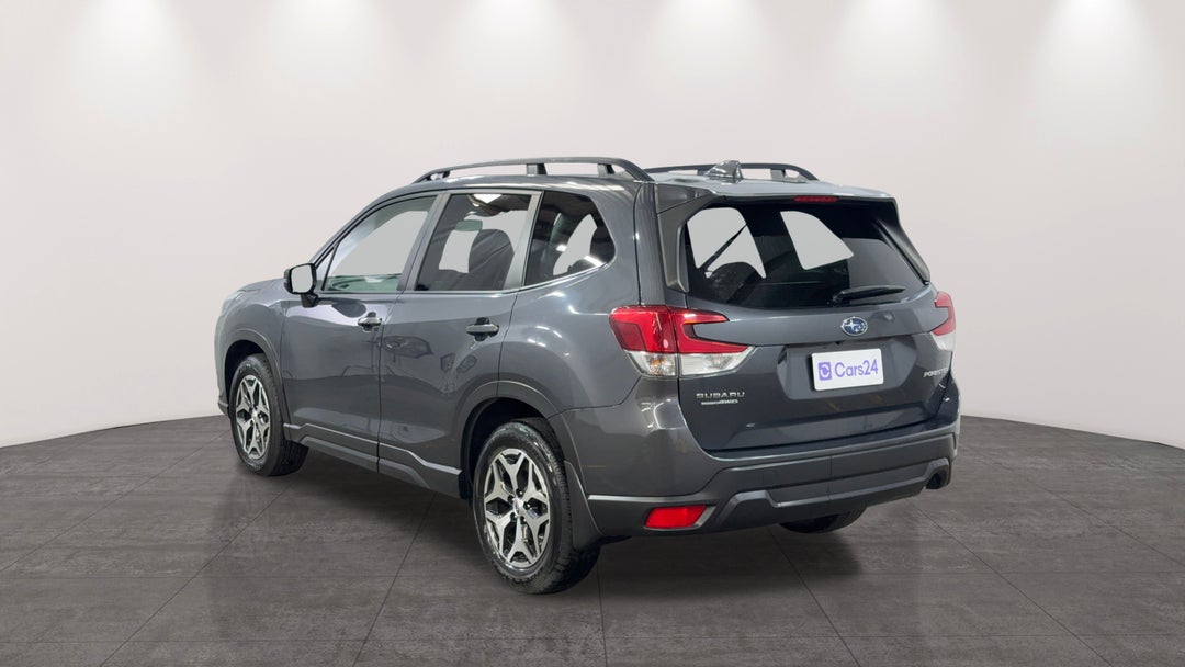 Left Back Diagonal (45- Degree) View