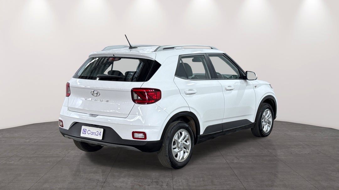 2023 Hyundai Venue Venue, Automatic, 43489 km, Right Back Diagonal (45- Degree) View