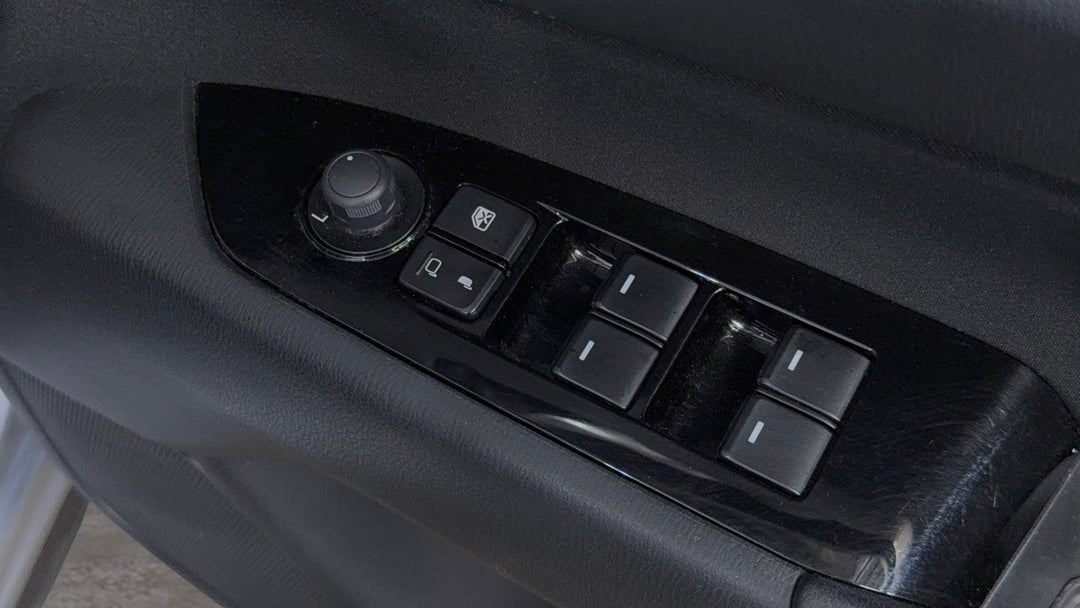 2023 Mazda CX-5 G20 Maxx (FWD), Automatic, 32537 km, Drivers Side Door Panel Controls