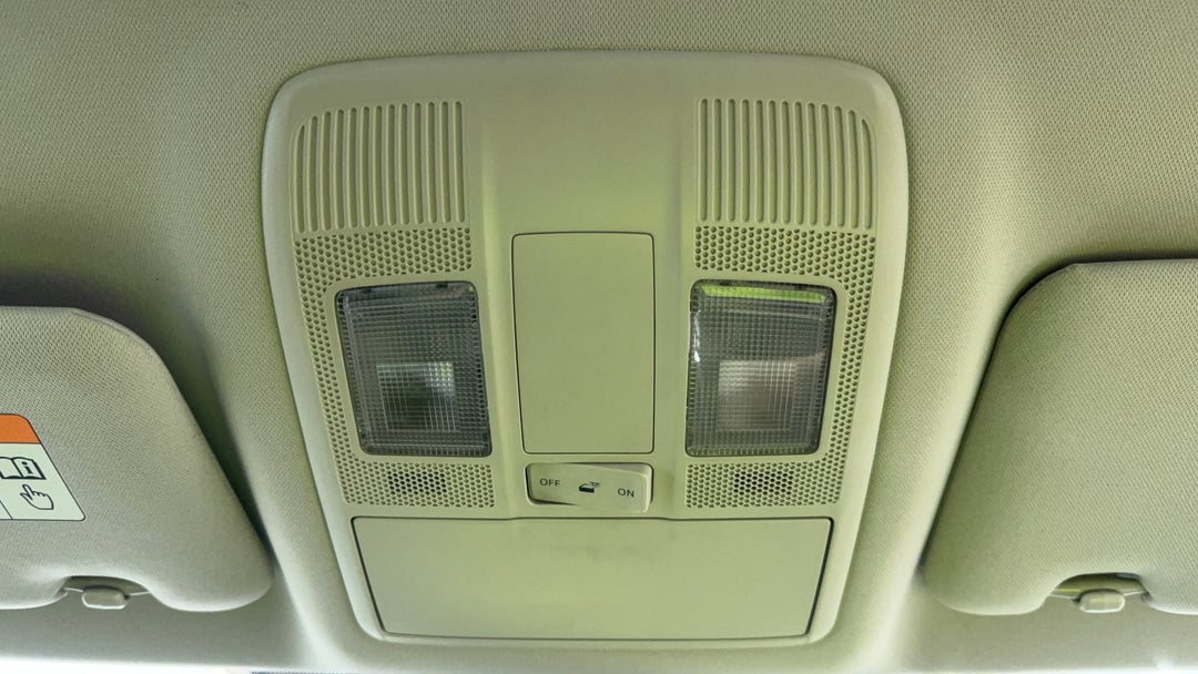 On-Roof Controls/Sunglass holder