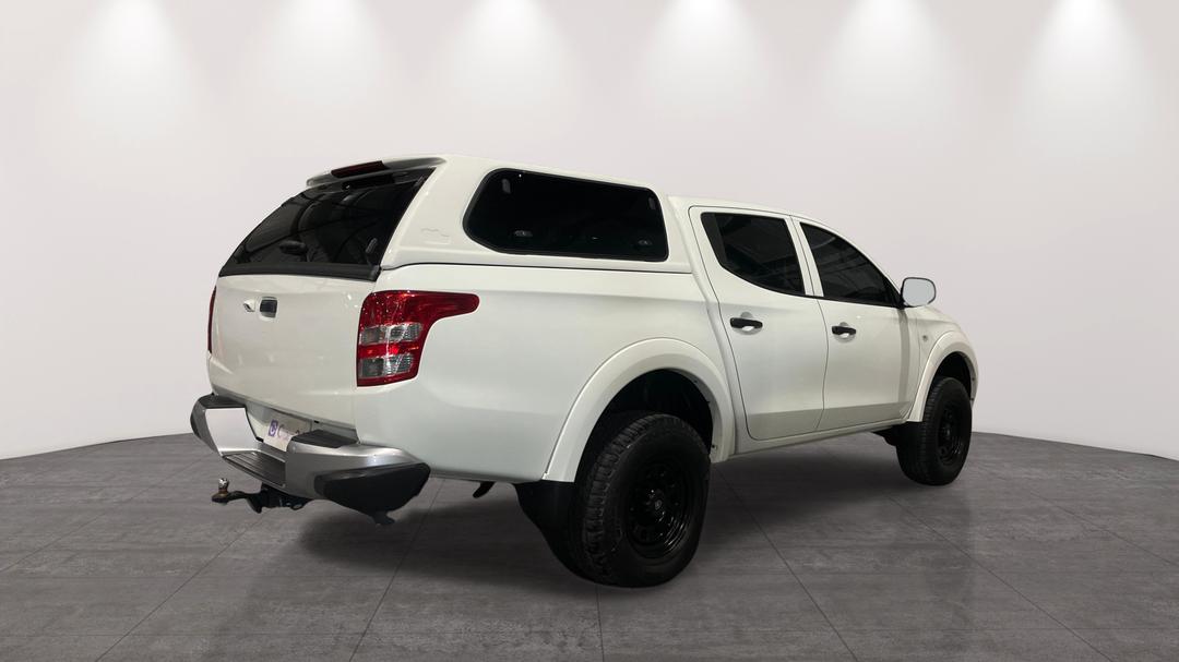 2018 Mitsubishi Triton Glx (4x4), Automatic, 98788 km, Right Back Diagonal (45- Degree) View