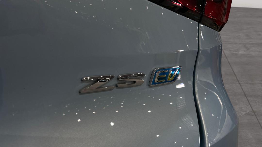 2020 MG ZS EV Essence, Automatic, 43246 km, Badge (Boot Right Side)