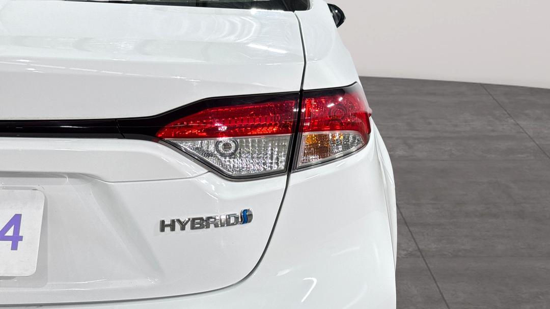 2020 Toyota Corolla Ascent Sport Hybrid, Automatic, 19913 km, Badge (Boot Right Side)