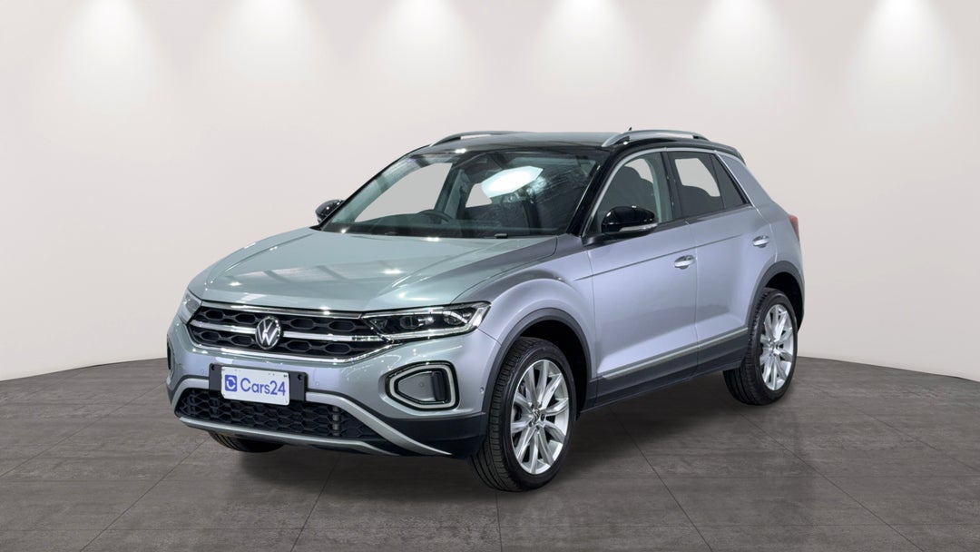 Left Front Diagonal (45- Degree) View