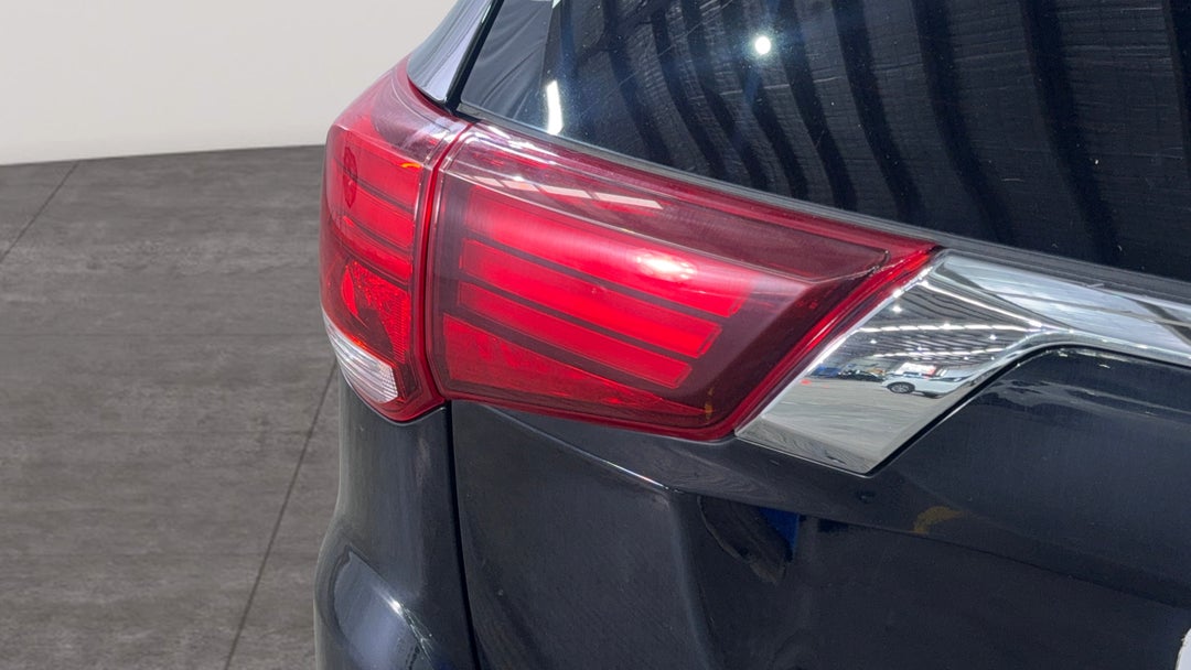 2016 Mitsubishi Outlander Ls (4x2), Automatic, 146446 km, Badge (Boot Left Side)