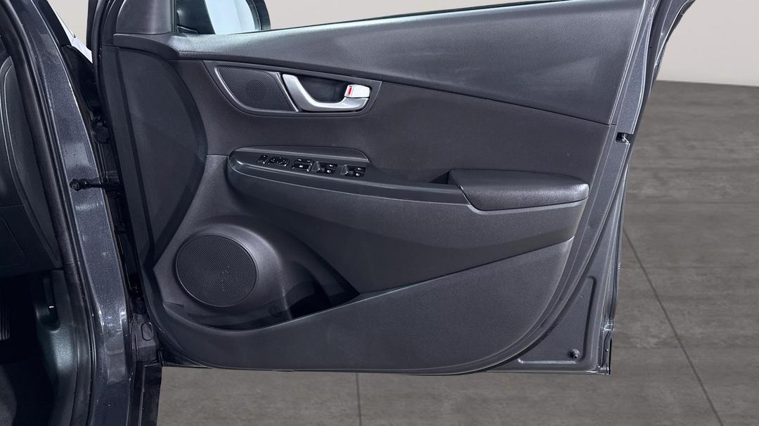 2022 Hyundai Kona (FWD), Automatic, 85105 km, Speaker View