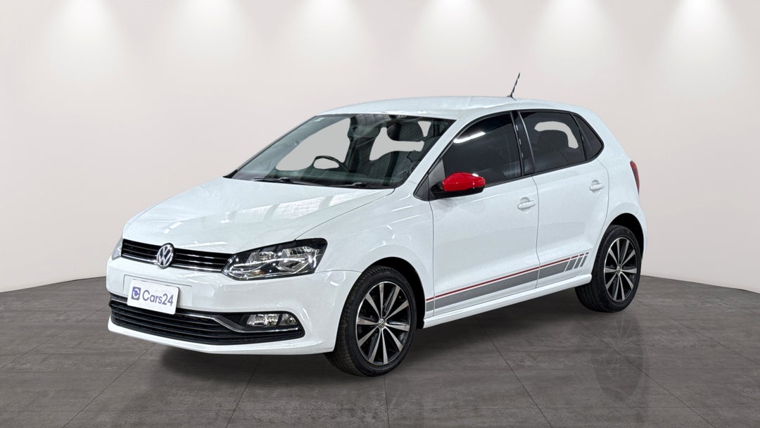 2016 Volkswagen Polo 81 Tsi Comfortline, Automatic, 68611 km, Left Front Diagonal (45- Degree) View