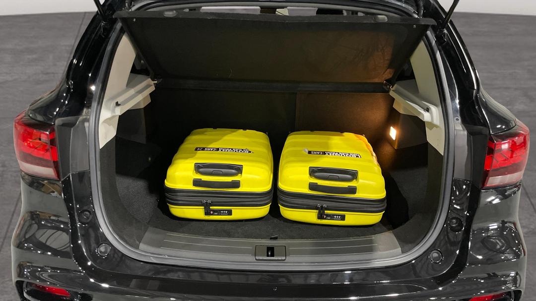 2022 MG Zst Vibe, Automatic, 73116 km, Boot Inside View with Luggage
