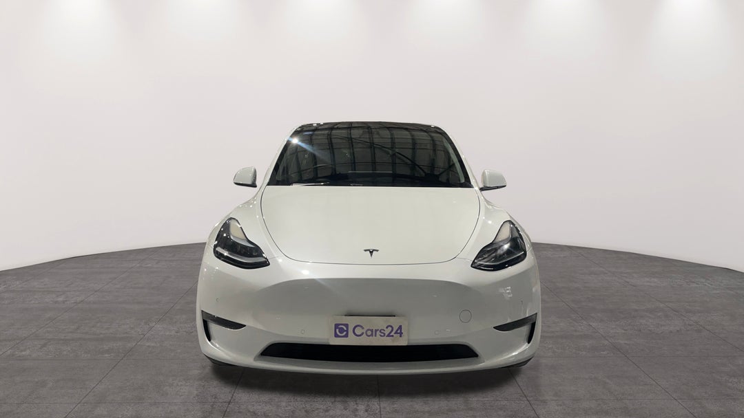 2023 Tesla Model Y Performance, Automatic, 32376 km, Front View