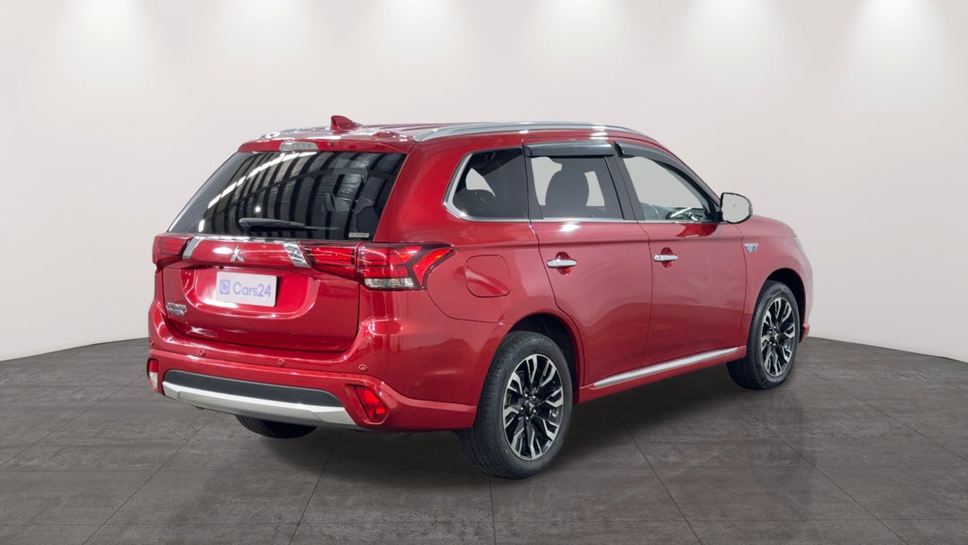2017 Mitsubishi Outlander Exceed Phev, Automatic, 149436 km, Right Back Diagonal (45- Degree) View