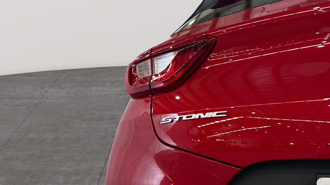 2022 Kia Stonic Sport, Automatic, 10150 km, Badge (Boot Left Side)
