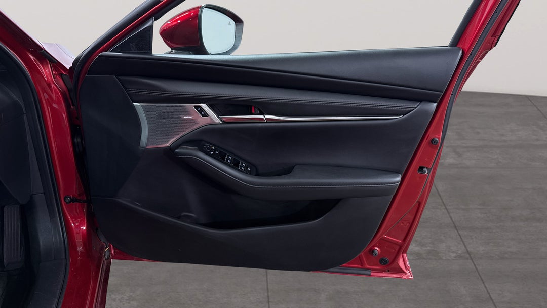 2022 Mazda Mazda3 G25 Astina, Automatic, 19978 km, Speaker View