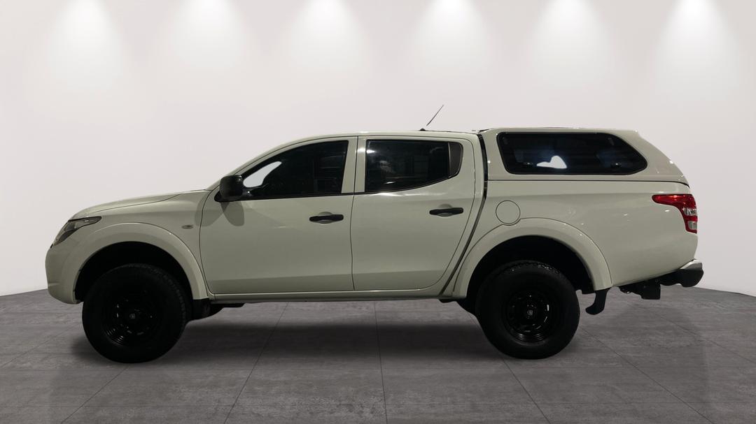 2018 Mitsubishi Triton Glx (4x4), Automatic, 98788 km, Left Side View
