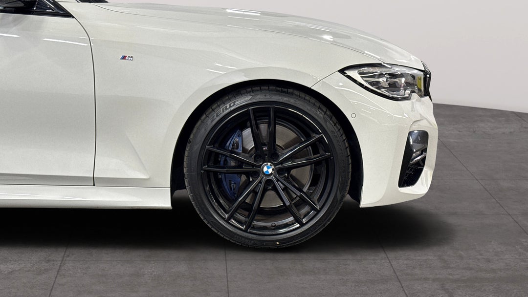 2019 BMW 3 30i M Sport, Automatic, 67038 km, Right Front Wheel