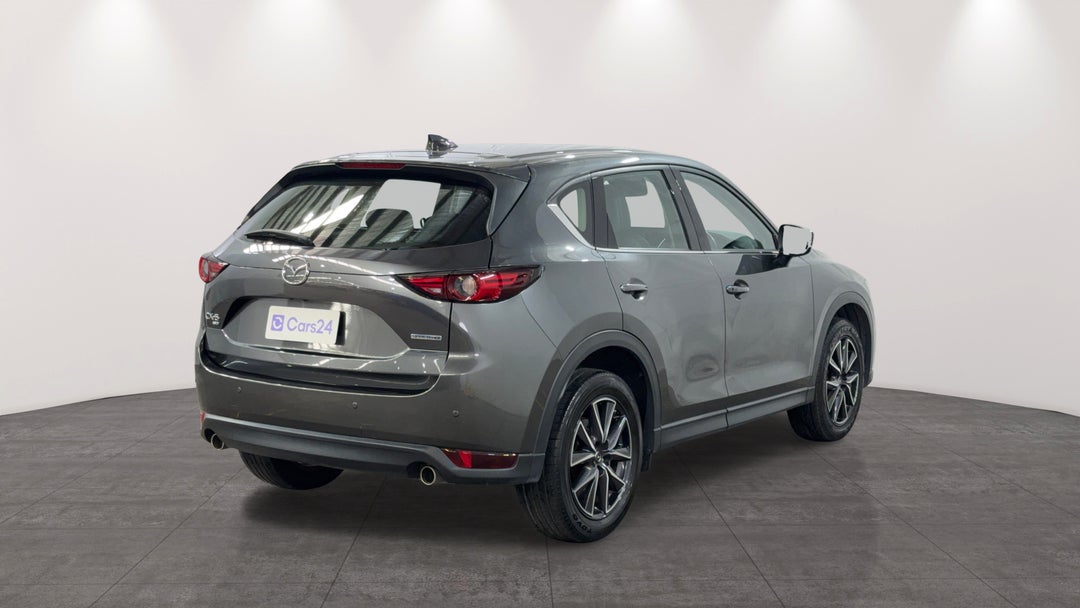 Right Back Diagonal (45- Degree) View