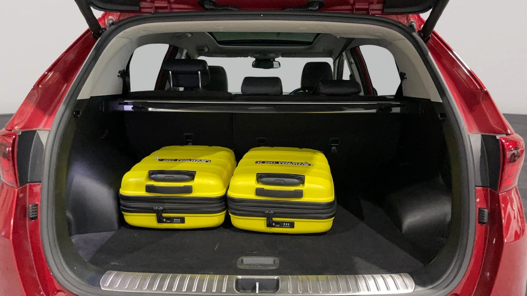 2017 Kia Sportage Gt-line (AWD), Automatic, 74004 km, Boot Inside View with Luggage