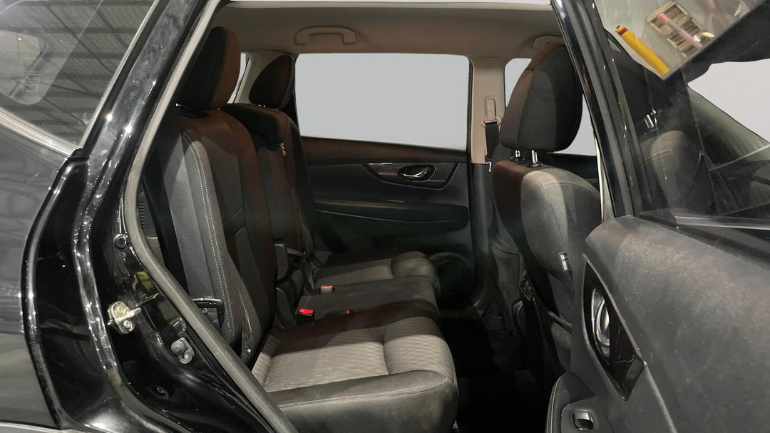 2018 Nissan X-trail St (2WD), Automatic, 72741 km, Right Side Rear Door Cabin View