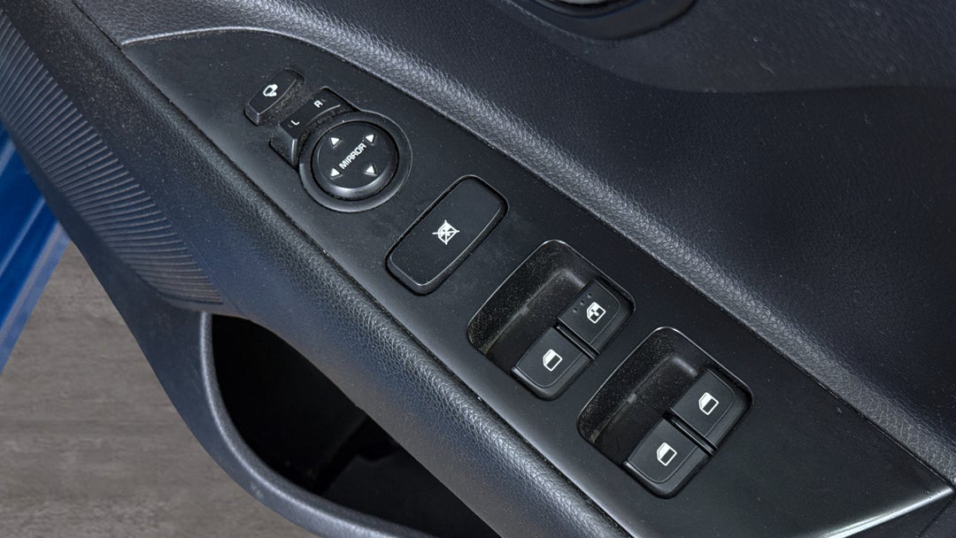 2021 Kia Rio Sx, Automatic, 75863 km, Drivers Side Door Panel Controls