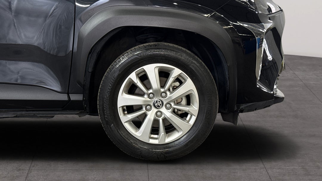 2021 Toyota Yaris Cross Gx Hybrid (AWD), Automatic, 63594 km, Right Front Wheel