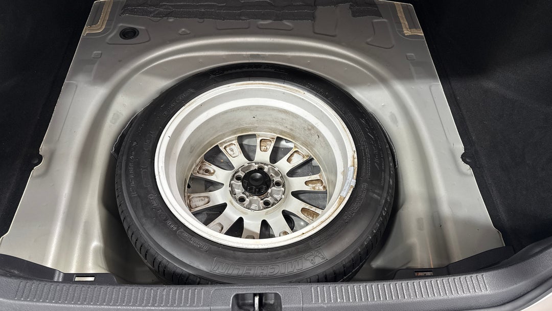 2019 Toyota Camry Ascent, Automatic, 85415 km, Spare Wheel