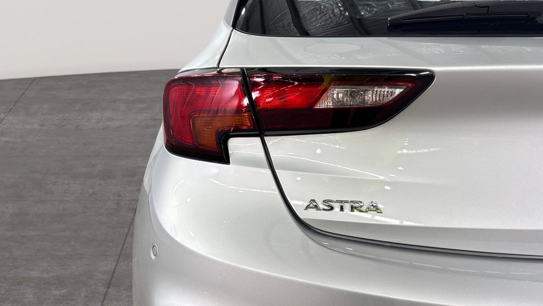 2018 Holden Astra Rs, Automatic, 31038 km, Badge (Boot Left Side)