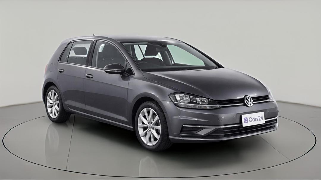 2018 Volkswagen Golf 110 Tsi Comfortline, Automatic, 53586 km, Right Front Diagonal (45- Degree) View
