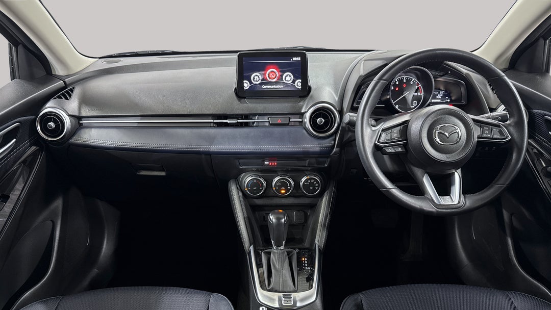 2022 Mazda Mazda2 G15 Evolve, Automatic, 32912 km, Dashboard View