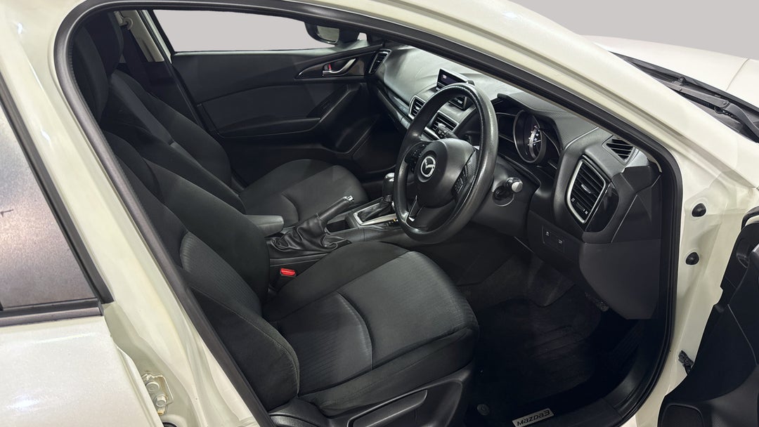 2015 Mazda 3 Neo, Automatic, 148362 km, Right Side Front Door Cabin View