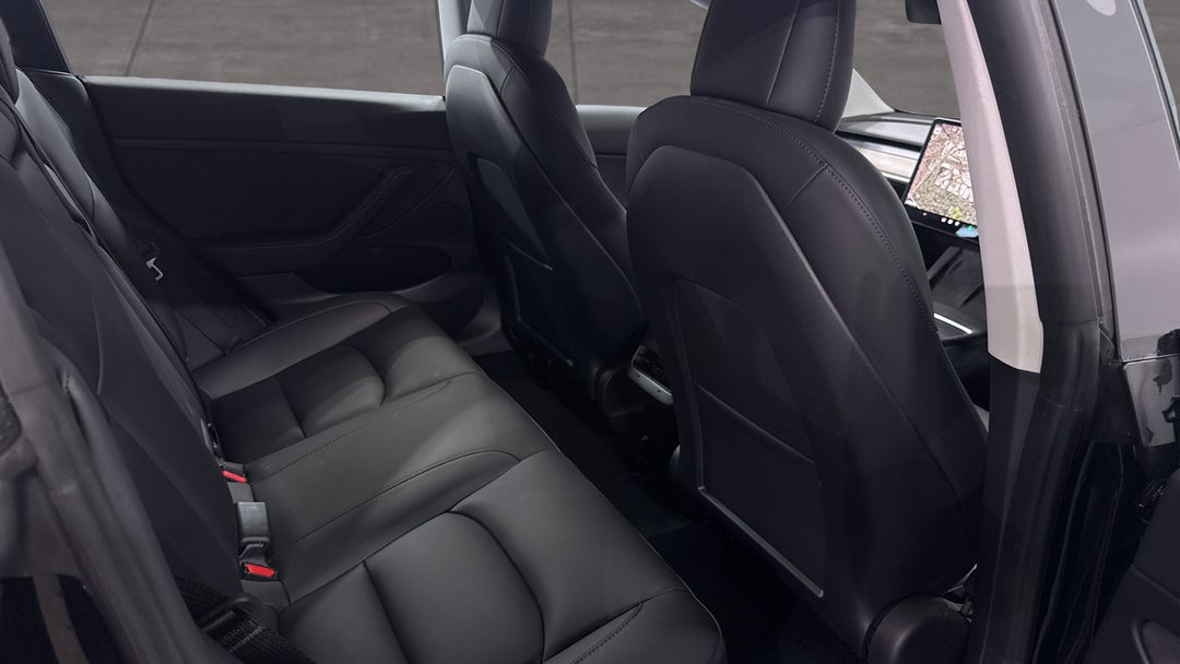 2021 Tesla Model 3 Standard Range Plus RWD, Automatic, 28430 km, Right Side Rear Door Cabin View