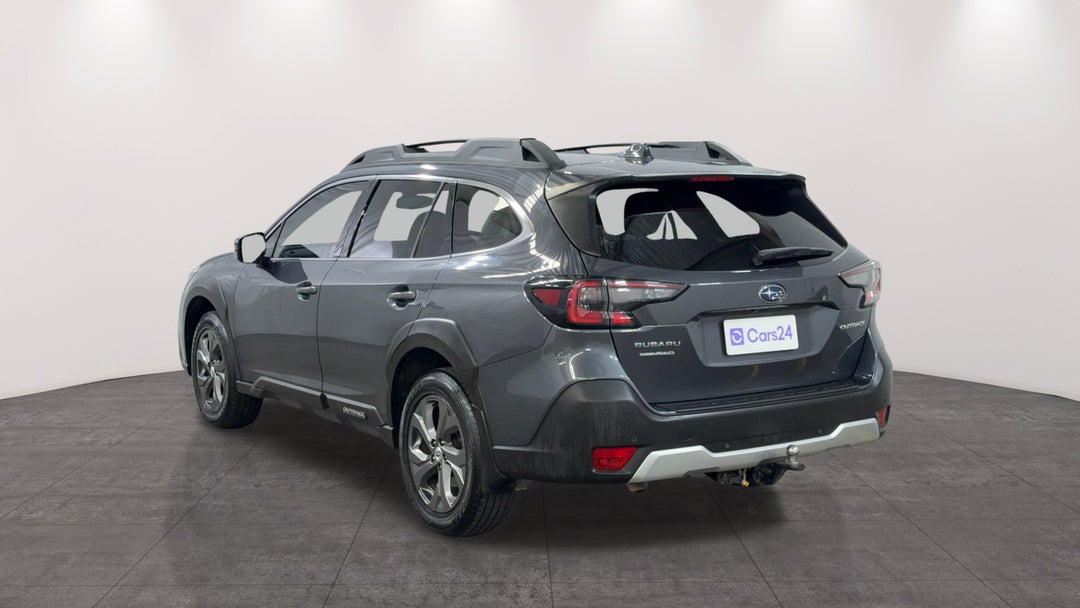 Left Back Diagonal (45- Degree) View