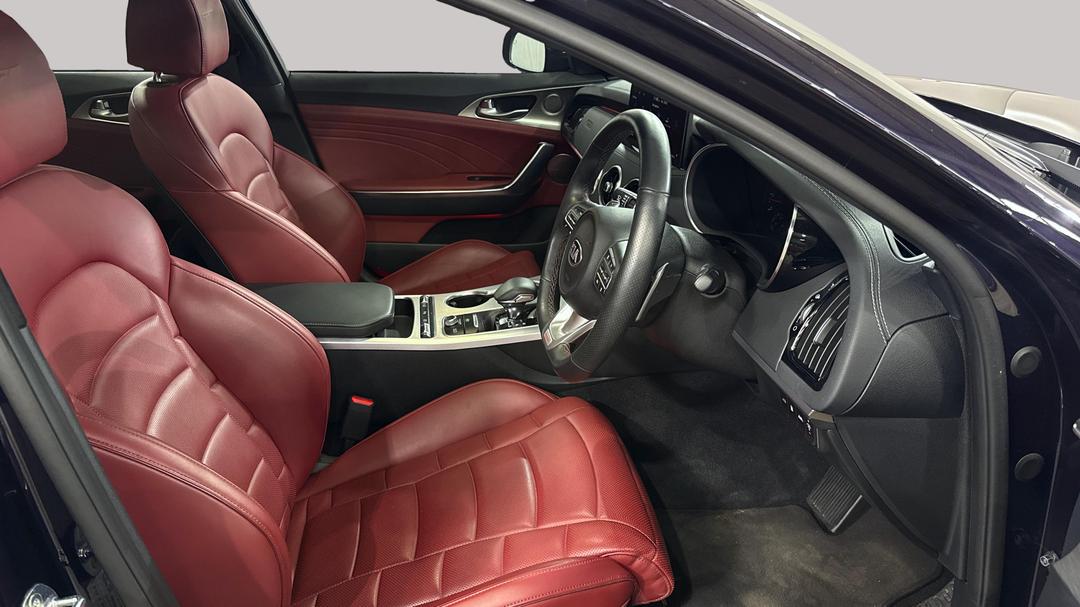 2021 Kia Stinger Gt (red Leather), Automatic, 28350 km, Right Side Front Door Cabin View