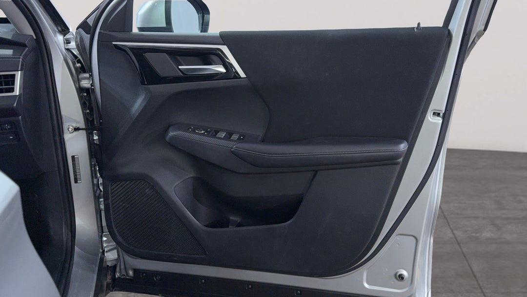 2024 Mitsubishi Outlander Es 7 Seat (2WD), Automatic, 51622 km, Speaker View