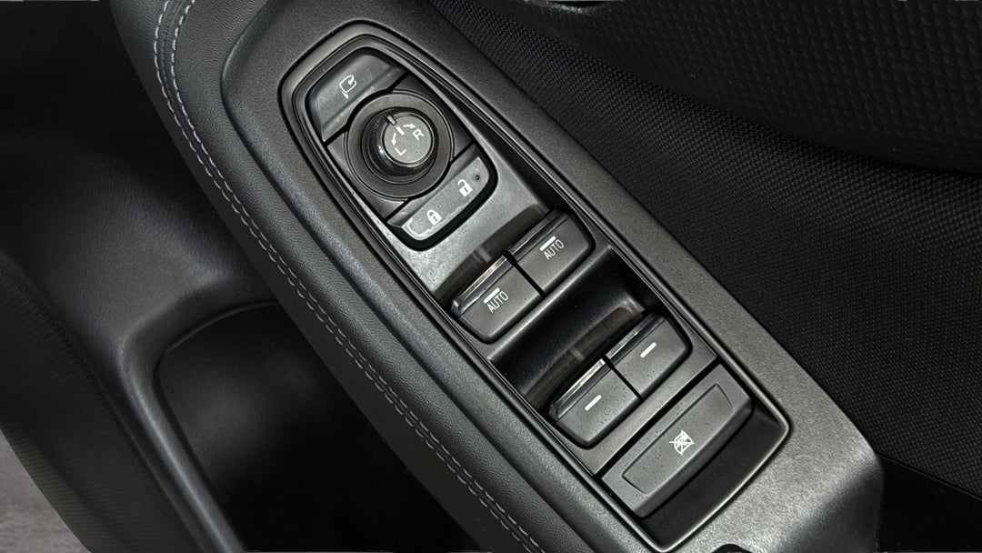 2024 Subaru Forester 2.5i (AWD), Automatic, 39202 km, Drivers Side Door Panel Controls