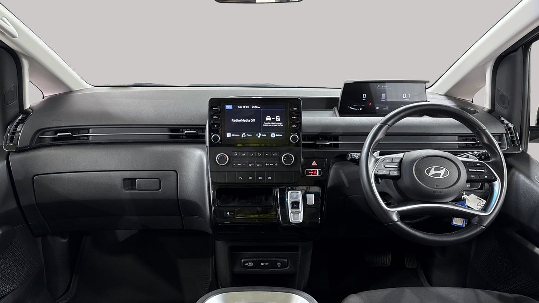 2024 Hyundai Staria ., Automatic, 48958 km, Dashboard View