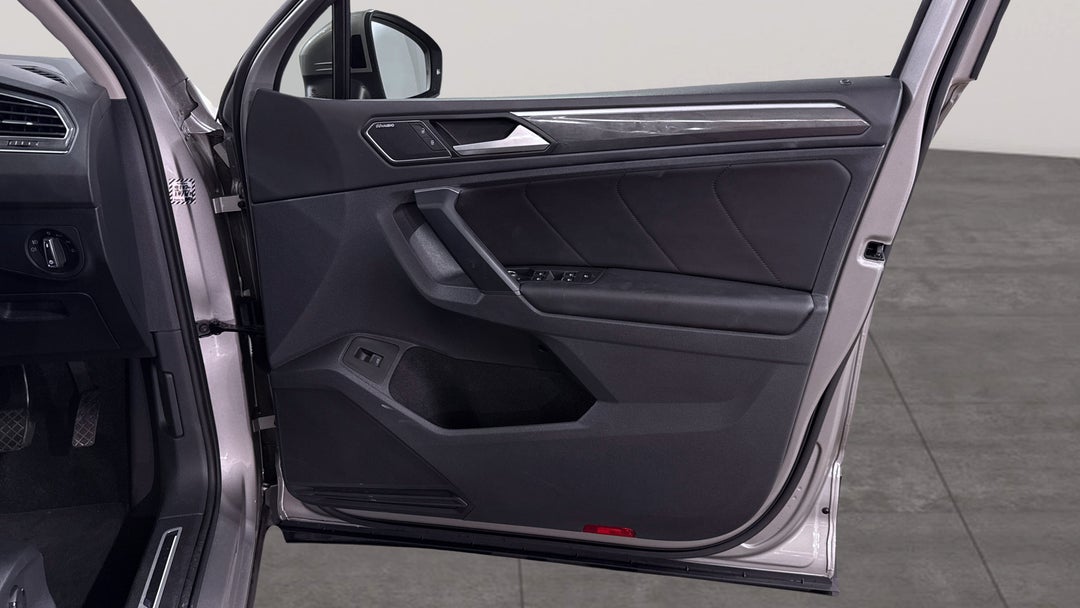 2018 Volkswagen Tiguan 162 Tsi Highline, Automatic, 81232 km, Speaker View